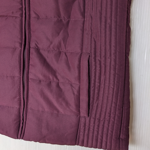 NEW YORK & COMPANY women's plum/wine quilted puffer vest coat - Picture 7 of 8